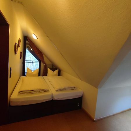 Panorama Oase Ferienwohnung Mit Blick Auf Mosel Und Reichsburg Cochem Exterior foto